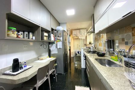 Apartamento à venda com 113m², 4 quartos e 4 vagasCozinha