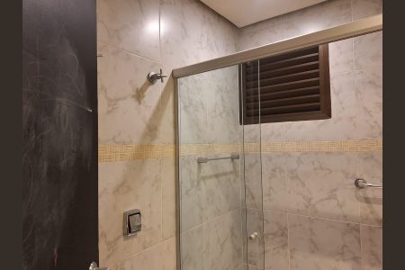 Apartamento à venda com 95m², 2 quartos e 2 vagas Apartamento à venda com 95m², 2 quartos e 2 vagasBanheiro