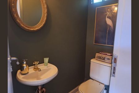 Apartamento à venda com 95m², 2 quartos e 2 vagas Apartamento à venda com 95m², 2 quartos e 2 vagasBanheiro