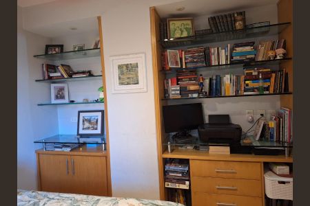 Apartamento à venda com 95m², 2 quartos e 2 vagas Apartamento à venda com 95m², 2 quartos e 2 vagasQuarto 1