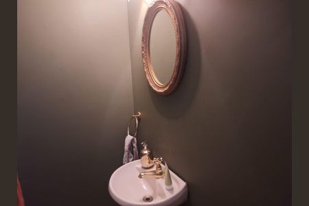 Apartamento à venda com 95m², 2 quartos e 2 vagas Apartamento à venda com 95m², 2 quartos e 2 vagasBanheiro