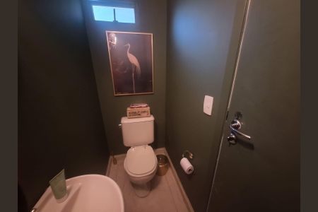 Apartamento à venda com 95m², 2 quartos e 2 vagas Apartamento à venda com 95m², 2 quartos e 2 vagasBanheiro