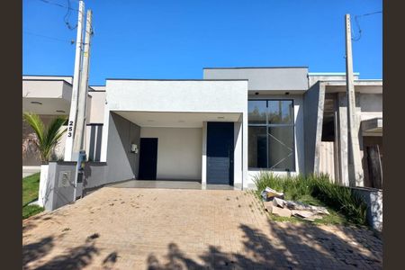 Casa de condomínio para alugar com 136m², 3 quartos e 4 vagas Casa de condomínio para alugar com 136m², 3 quartos e 4 vagasFoto 01