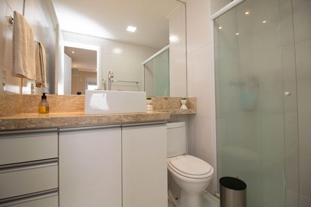Apartamento à venda com 68m², 2 quartos e 1 vaga Apartamento à venda com 68m², 2 quartos e 1 vagaBanheiro