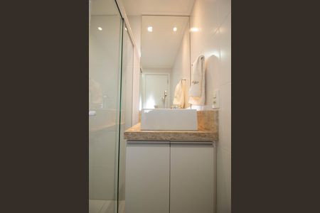 Apartamento à venda com 68m², 2 quartos e 1 vaga Apartamento à venda com 68m², 2 quartos e 1 vagaBanheiro