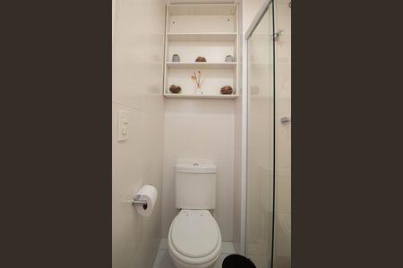 Apartamento à venda com 68m², 2 quartos e 1 vaga Apartamento à venda com 68m², 2 quartos e 1 vagaBanheiro