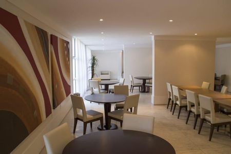 Apartamento à venda com 68m², 2 quartos e 1 vaga