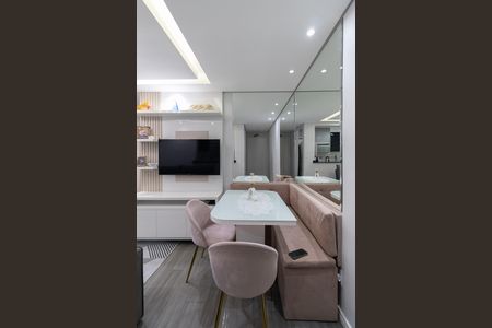 Apartamento à venda com 47m², 2 quartos e 1 vaga Apartamento à venda com 47m², 2 quartos e 1 vagaSala e Cozinha