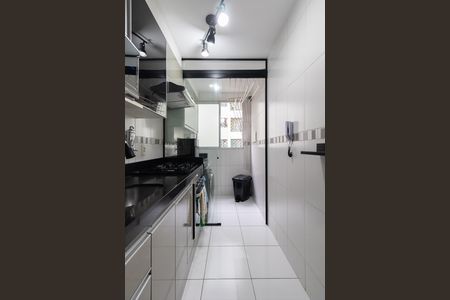 Apartamento à venda com 47m², 2 quartos e 1 vaga Apartamento à venda com 47m², 2 quartos e 1 vagaCozinha e Área de Serviço