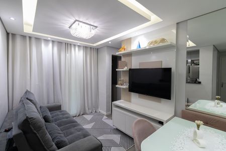 Sala e Cozinha de apartamento à venda com 2 quartos, 47m² em Jardim Santa Teresinha, São Paulo