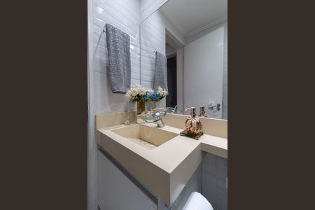 Apartamento à venda com 47m², 2 quartos e 1 vaga Apartamento à venda com 47m², 2 quartos e 1 vagaBanheiro