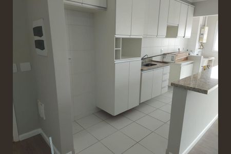 Foto 01 de apartamento para alugar com 2 quartos, 66m² em Cambuí, Campinas