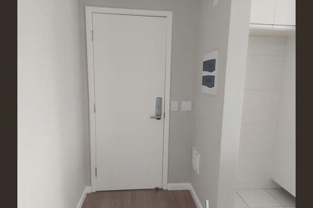 Foto 01 de apartamento para alugar com 2 quartos, 66m² em Cambuí, Campinas