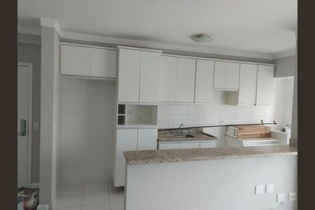 Foto 01 de apartamento para alugar com 2 quartos, 66m² em Cambuí, Campinas