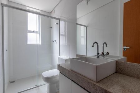 Apartamento à venda com 136m², 4 quartos e 3 vagas Apartamento à venda com 136m², 4 quartos e 3 vagasBanheiro
