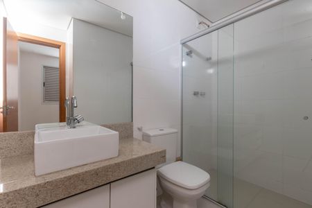 Apartamento à venda com 136m², 4 quartos e 3 vagas Apartamento à venda com 136m², 4 quartos e 3 vagasBanheiro