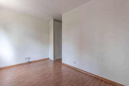 Apartamento à venda com 136m², 4 quartos e 3 vagas Apartamento à venda com 136m², 4 quartos e 3 vagasQuarto 4