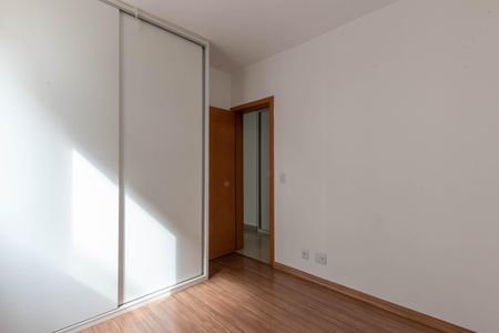 Apartamento à venda com 136m², 4 quartos e 3 vagas Apartamento à venda com 136m², 4 quartos e 3 vagasQuarto 1