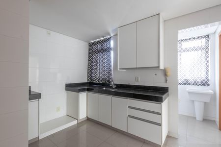 Apartamento à venda com 136m², 4 quartos e 3 vagas Apartamento à venda com 136m², 4 quartos e 3 vagasCozinha