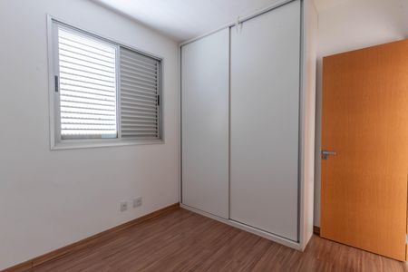 Apartamento à venda com 136m², 4 quartos e 3 vagas Apartamento à venda com 136m², 4 quartos e 3 vagasQuarto 1