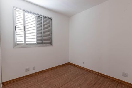Apartamento à venda com 136m², 4 quartos e 3 vagas Apartamento à venda com 136m², 4 quartos e 3 vagasQuarto 2