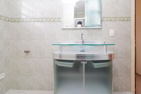 Casa para alugar com 116m², 2 quartos e 2 vagasBanheiro Social