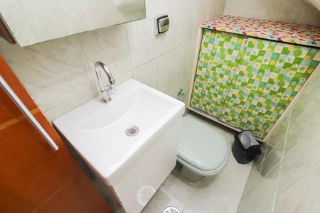Casa para alugar com 116m², 2 quartos e 2 vagasLavabo