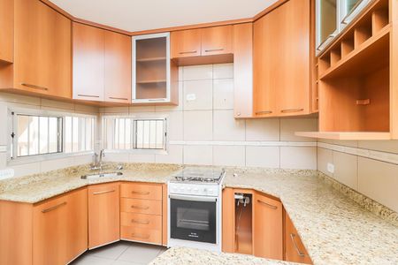 Casa para alugar com 116m², 2 quartos e 2 vagasCozinha