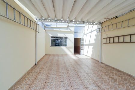 Casa para alugar com 116m², 2 quartos e 2 vagasGaragem