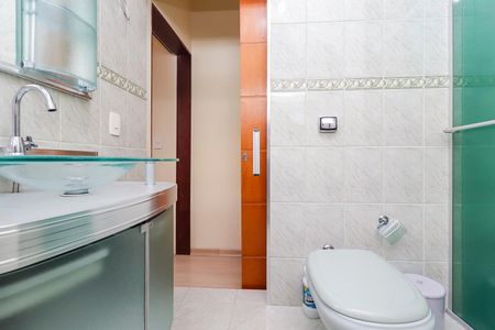 Casa para alugar com 116m², 2 quartos e 2 vagasBanheiro Social