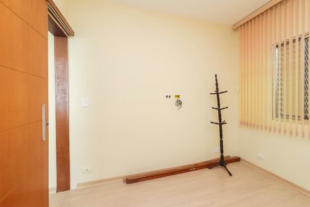 Casa para alugar com 116m², 2 quartos e 2 vagasQuarto 2