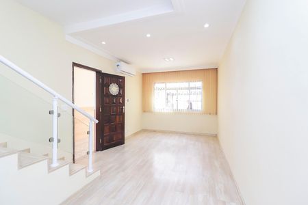 Sala de casa para alugar com 2 quartos, 116m² em Jardim Norma, São Paulo
