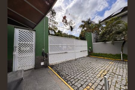 Casa de condomínio à venda com 220m², 3 quartos e sem vaga Casa de condomínio à venda com 220m², 3 quartos e sem vagaÁrea comum