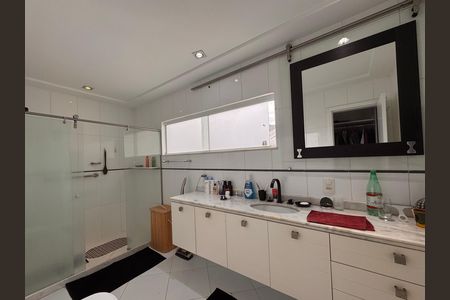 Casa de condomínio à venda com 220m², 3 quartos e sem vaga Casa de condomínio à venda com 220m², 3 quartos e sem vagaSuíte 1 - Banheiro