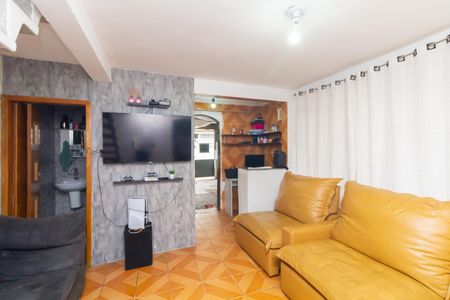 Sala de casa à venda com 2 quartos, 175m² em Conjunto Habitacional A. E. Carvalho, São Paulo