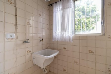 Apartamento à venda com 58m², 2 quartos e 1 vaga Apartamento à venda com 58m², 2 quartos e 1 vagaCozinha e Área de Serviço