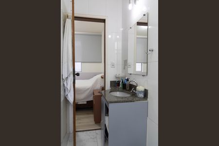 Apartamento à venda com 65m², 2 quartos e 1 vaga Apartamento à venda com 65m², 2 quartos e 1 vagaBanheiro da Suíte