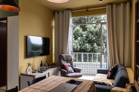 Sala de apartamento à venda com 2 quartos, 65m² em Estoril, Belo Horizonte
