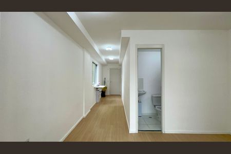 Studio à venda com 30m², 1 quarto e sem vaga Studio à venda com 30m², 1 quarto e sem vagaStudio
