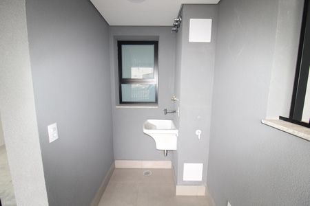 Apartamento à venda com 58m², 1 quarto e 1 vagaSala / Cozinha - Varanda