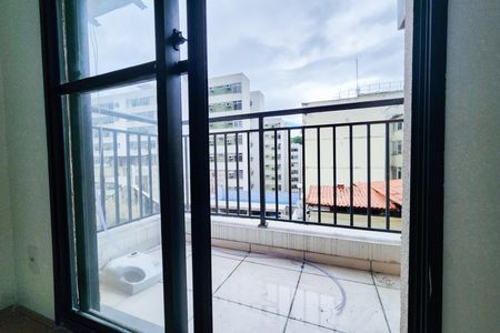 Varanda de kitnet/studio à venda com 1 quarto, 40m² em Imperial de São Cristóvão, Rio de Janeiro
