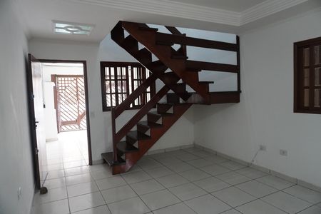 Casa para alugar com 3 quartos, 50m² em Jardim Helena, São Paulo