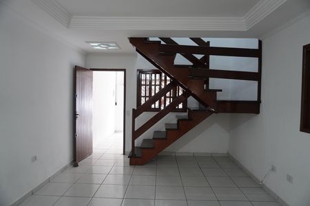 Casa para alugar com 3 quartos, 50m² em Jardim Helena, São Paulo
