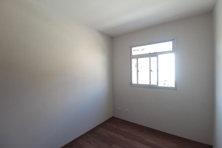 Apartamento para alugar com 58m², 2 quartos e 1 vagaQuarto 1