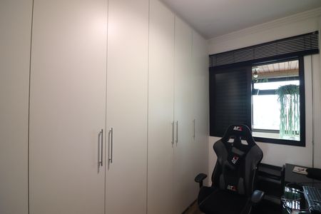 Apartamento para alugar com 109m², 3 quartos e 3 vagasQuarto 2