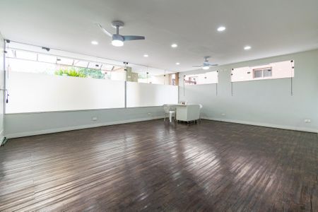 Apartamento para alugar com 41m², 1 quarto e 1 vaga Apartamento para alugar com 41m², 1 quarto e 1 vagaSalão de Festas