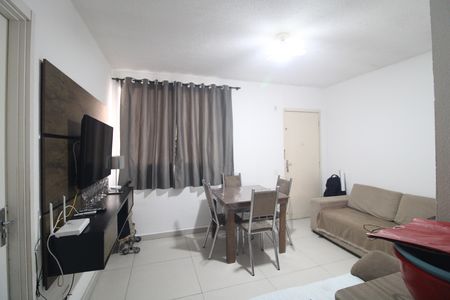 Sala de apartamento para alugar com 2 quartos, 56m² em Jardim Belcito, São Paulo