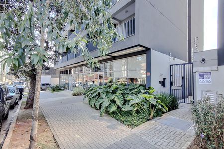 Studio à venda com 27m², 1 quarto e sem vaga Studio à venda com 27m², 1 quarto e sem vagaFachada com Plaquinha