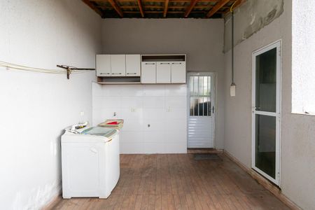 Casa para alugar com 75m², 2 quartos e 1 vagaÁrea de Serviço