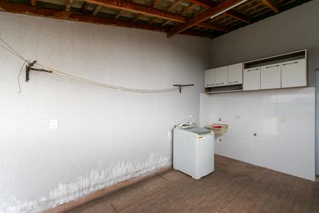 Casa para alugar com 75m², 2 quartos e 1 vagaÁrea de Serviço